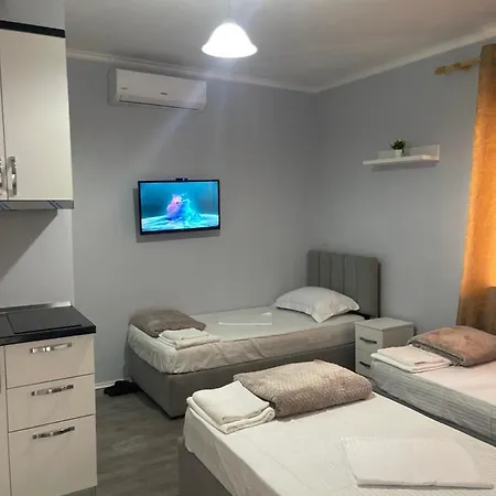 Castel Aparthotel Tirana